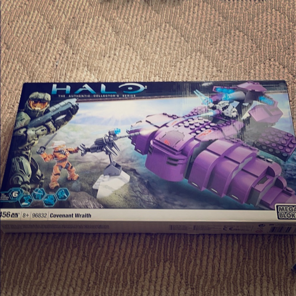 NEW Halo MEGA BLOKS Covenant Wraith Collector’s Ed